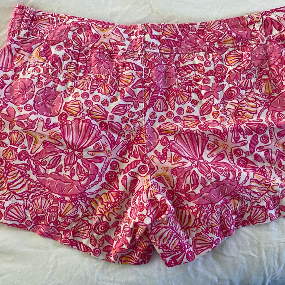 Size 12 Women’s Lilly Pulitzer Callahan Shorts Sailor’s Valentine Seashell Print